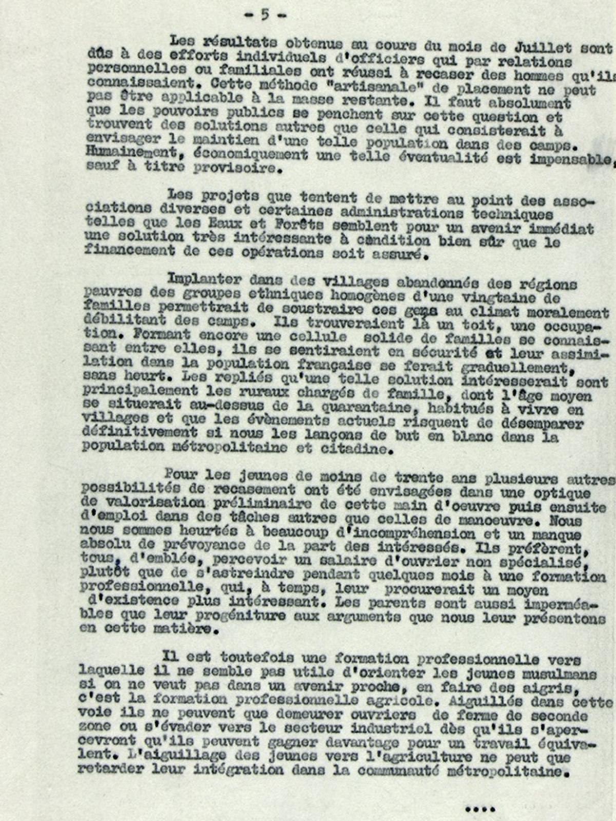 Illustration 10 : les repliés musulmans du camp de Bourg-Lastic au 1er août 1962, rapport du chef de bataillon Ropars, commandant le camp de Bourg-Lastic, 6 août 1962 (Archives du Puy-de-Dôme, 414W)