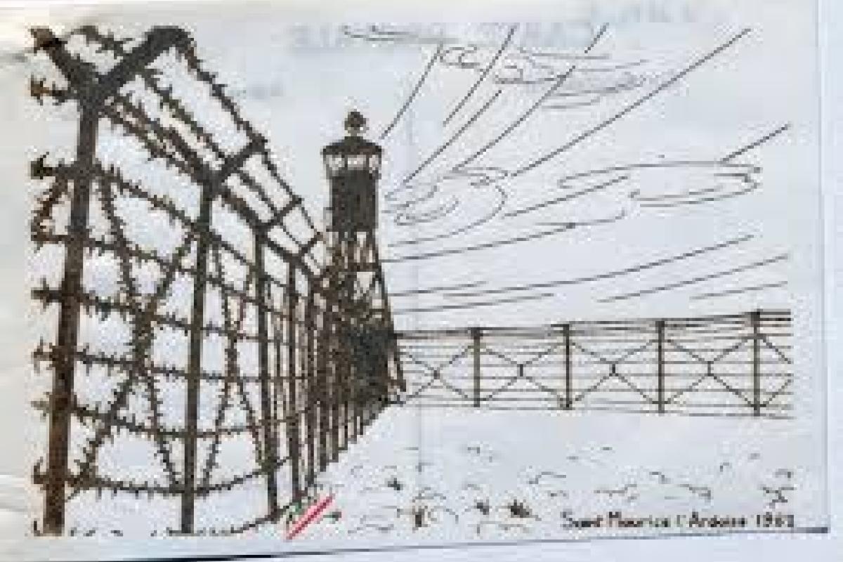Dessin crayonné de l'enceinte du camp de Saint-Maurice-l'Ardoise, vu de la clôture barbelée et d'un mirador (1962)
