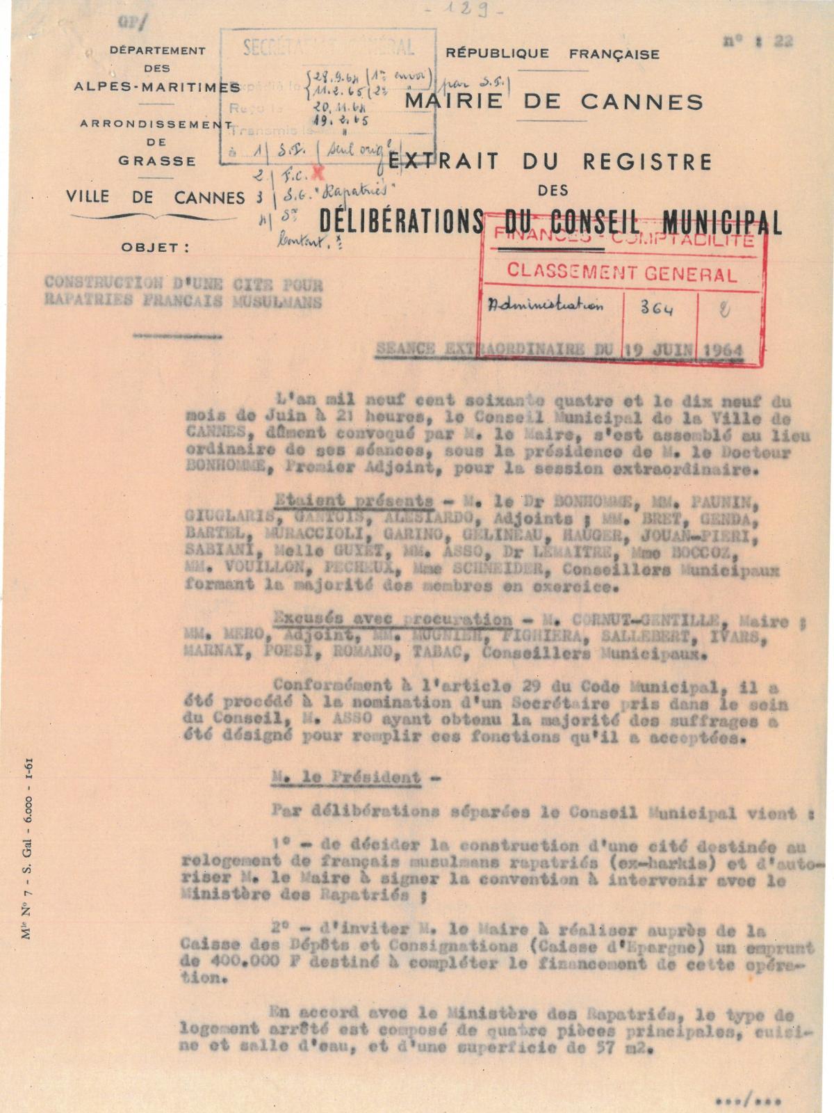 Illustration 13, p. 1 : accueil des Harkis à Cannes, délibérations du conseil municipal, séance du 19 juin 1964 (Archives de Cannes, 22W238)