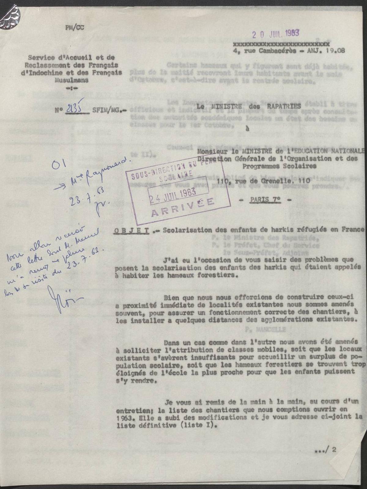 Illustration 6 : lettre du ministère des Rapatriés au ministère de l’Éducation nationale relative à la scolarisation des enfants de Harkis réfugiés en France, 20 juillet 1963 (Archives nationales, 1977074/3)