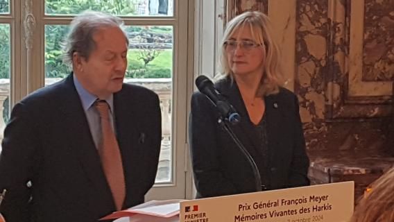 Jean-Marie Rouart de l’Académie française, président du jury du prix Gal F. Meyer/CNIH 2024 et Françoise Dumas, présidente de la CNIH et vice-présidente du jury du prix Gal F. Meyer/CNIH 2024